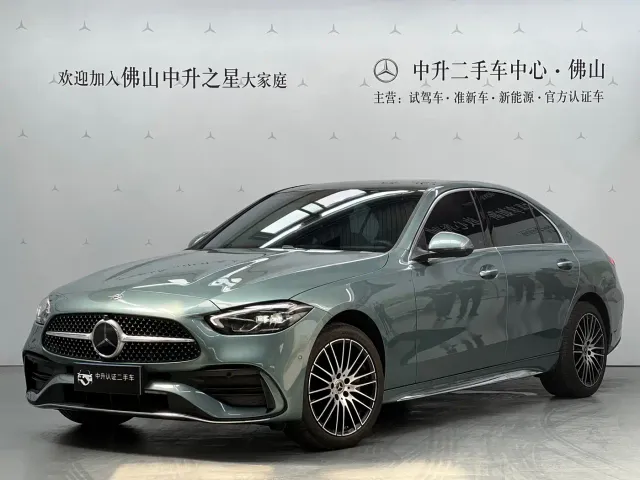 Фотография автомобиля — Mercedes-Benz C-Class