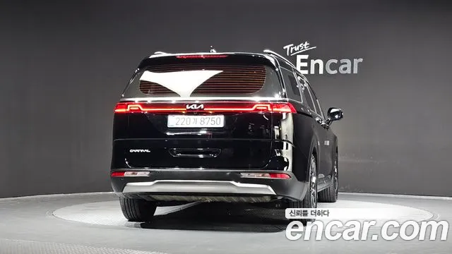 Kia Carnival 4th Gen — Фото автомобиля 4