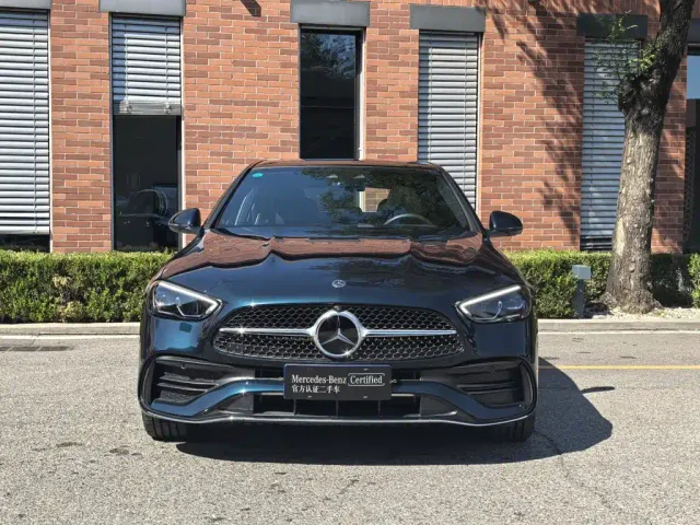 Mercedes-Benz C-Class — Фото автомобиля 2