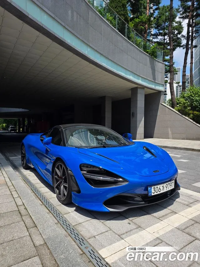McLaren 720S — Фото автомобиля 15