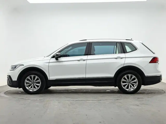 Volkswagen Tiguan L — Фото автомобиля 6