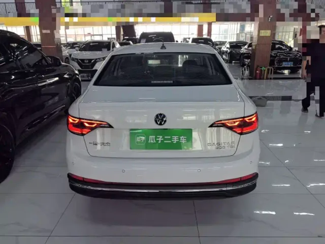 Volkswagen Sagitar — Фото автомобиля 5