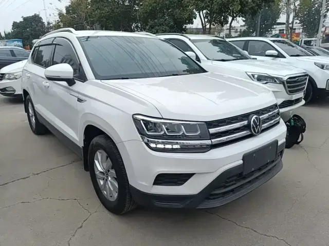 Volkswagen Tharu — Фото автомобиля 3
