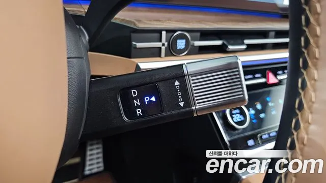 Hyundai Santa Fe MX5 — Фото автомобиля 12