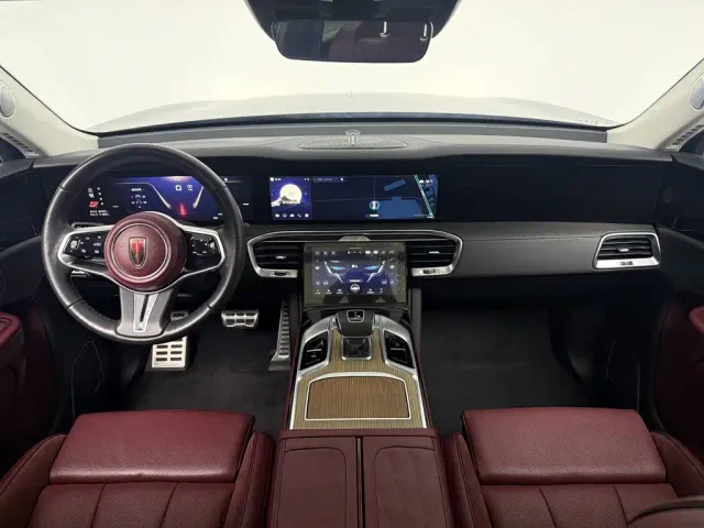 Hongqi E-HS9 — Фото автомобиля 8