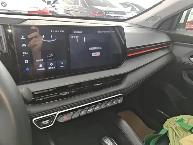 Geely Binrui — Фото автомобиля 12