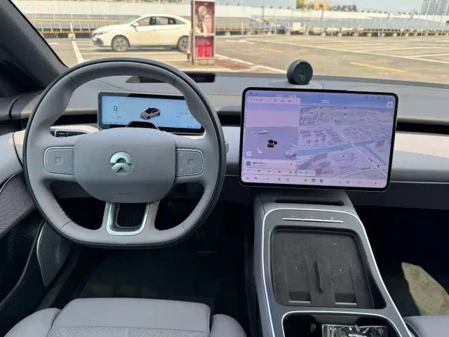Nio ET5 — Фото автомобиля 13