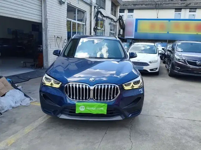 BMW X1 — Фото автомобиля 2