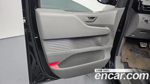 Hyundai Staria — Фото автомобиля 13