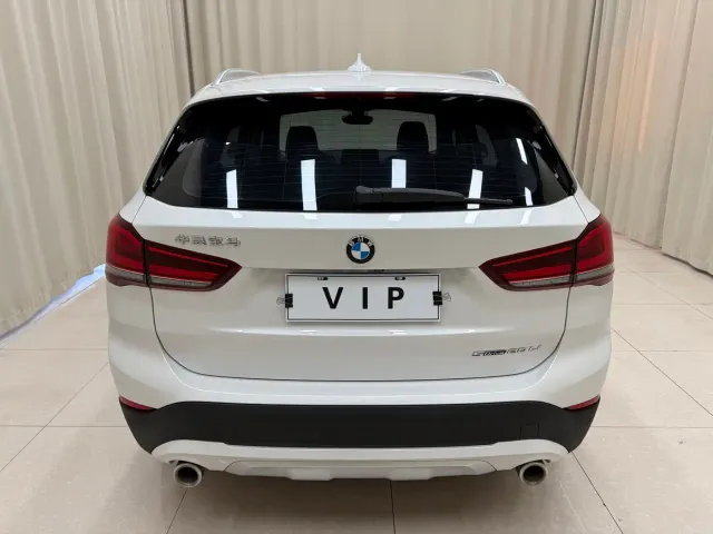 BMW X1 — Фото автомобиля 4