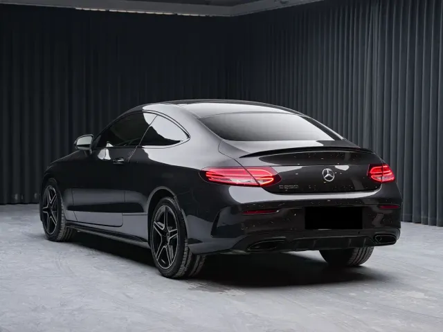 Mercedes-Benz C-Class — Фото автомобиля 4