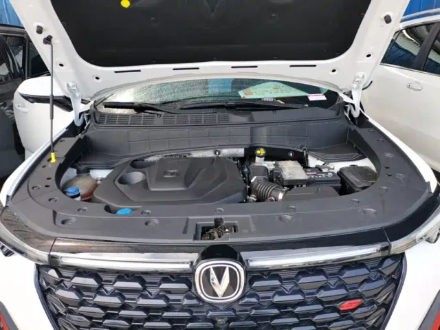 Changan CS35 Plus — Фото автомобиля 15