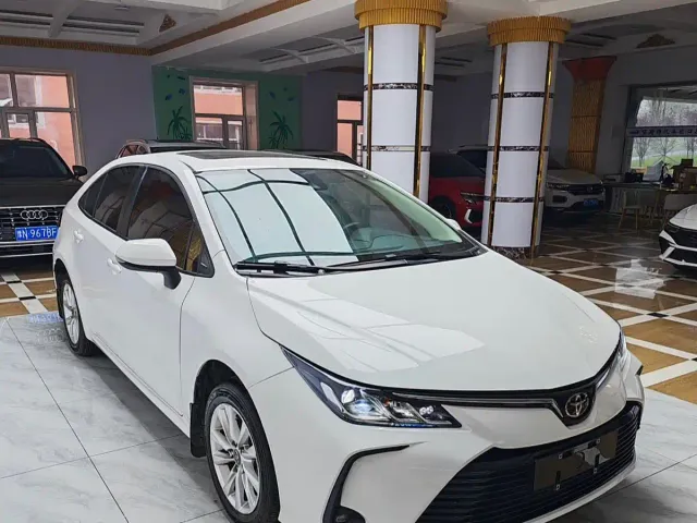 Toyota Corolla — Фото автомобиля 3