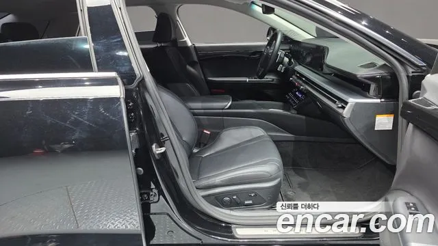 Hyundai Grandeur GN7 — Фото автомобиля 11