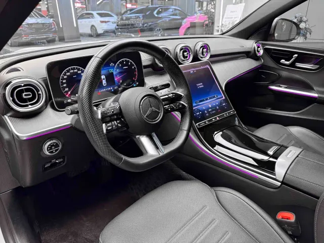 Mercedes-Benz C-Class — Фото автомобиля 4