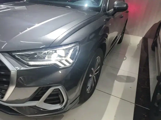 Audi Q3 — Фото автомобиля 22