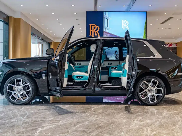 Rolls-Royce Cullinan — Фото автомобиля 6