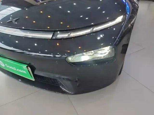 Xpeng P7 — Фото автомобиля 23