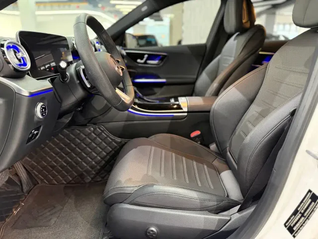 Mercedes-Benz C-Class — Фото автомобиля 4