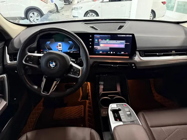 BMW X1 — Фото автомобиля 7