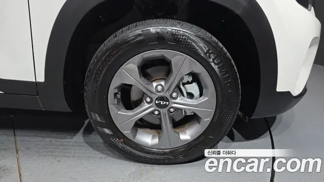 Kia Seltos Новый Seltos Бензин 2.0 2WD — Фото автомобиля 19