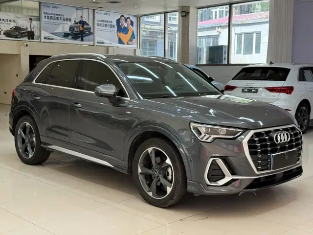Audi Audi Q3 2023 35 TFSI Fashion Dynamic (1.4T) — Фото автомобиля 3