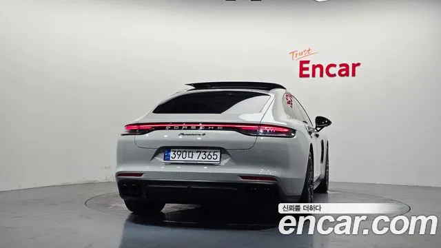 Porsche Panamera — Фото автомобиля 3