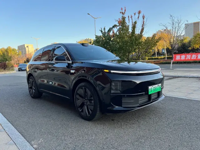 Li Auto L6 — Фото автомобиля 3