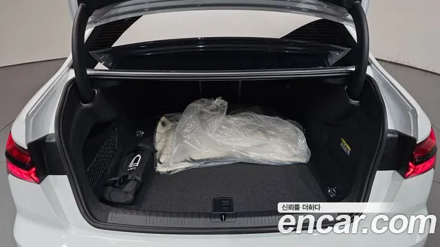 Audi A6 C8 — Фото автомобиля 26