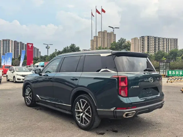 GAC Trumpchi GS8 — Фото автомобиля 9