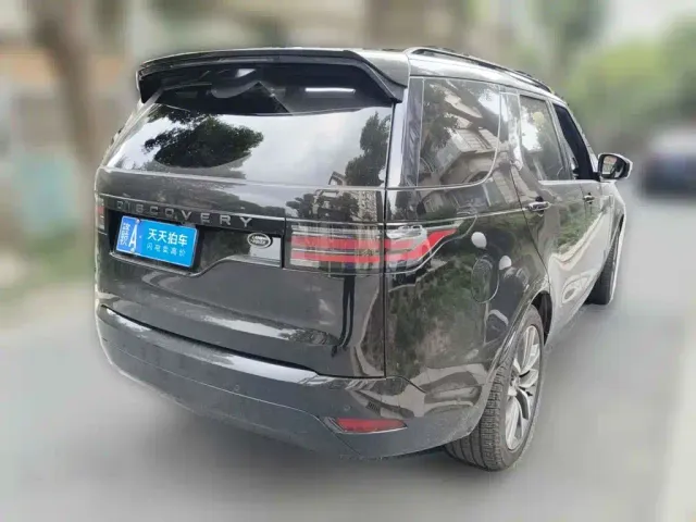 Land Rover Discovery 2024 360PS Dynamic SE — Фото автомобиля 2
