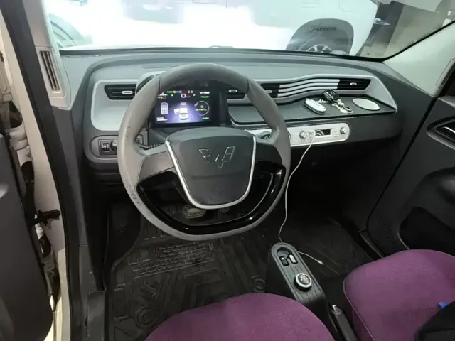 Wuling Hongguang Mini EV — Фото автомобиля 5