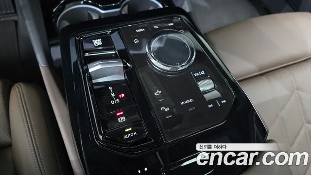 BMW 5-Series — Фото автомобиля 9