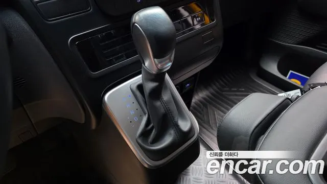 Hyundai Staria — Фото автомобиля 12