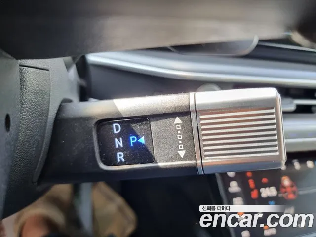 Hyundai Grandeur Grandeur (GN7) 3.5 Бензин 2WD — Фото автомобиля 9