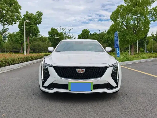 Cadillac CT5 — Фото автомобиля 2