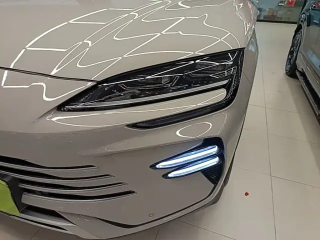 BYD Song PLUS — Фото автомобиля 23