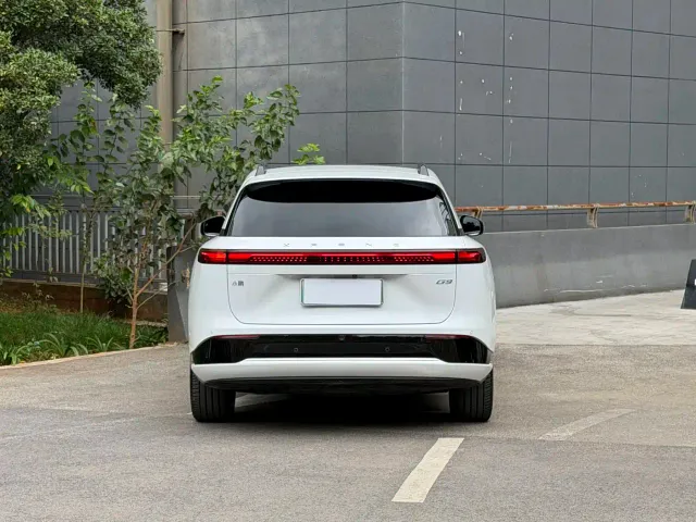 Xpeng G9 — Фото автомобиля 4