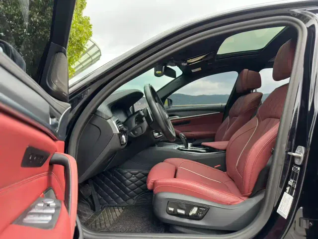 BMW 5 Series — Фото автомобиля 7