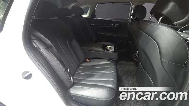 Genesis G80 RG3 — Фото автомобиля 12