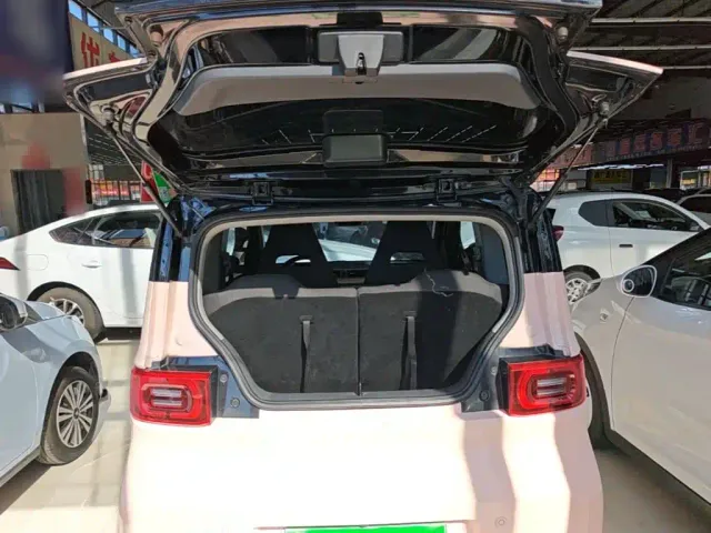 Wuling Hongguang Mini EV — Фото автомобиля 18