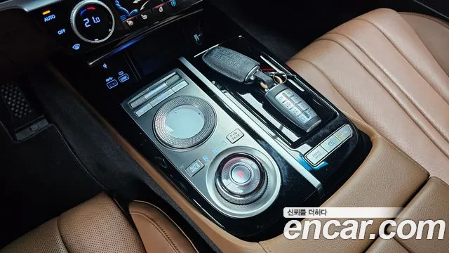 Genesis G80 RG3 — Фото автомобиля 12