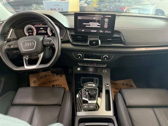 Audi Q5L — Фото автомобиля 14