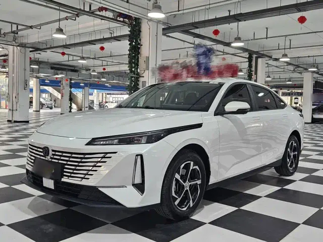 Фотография автомобиля — Changan Eado