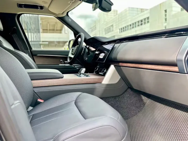 Land Rover Range Rover — Фото автомобиля 9