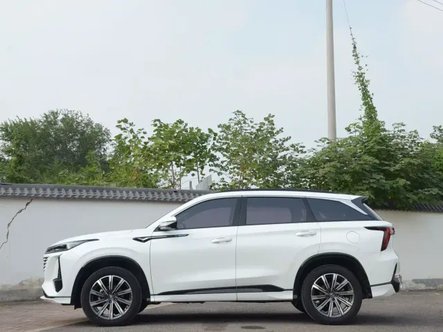 Changan CS75 Plus — Фото автомобиля 6