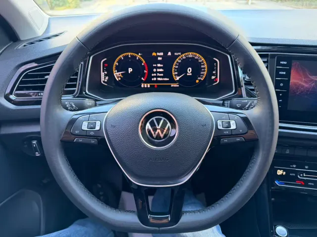 Volkswagen T-Roc — Фото автомобиля 17