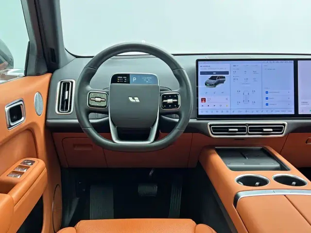 Li Auto L7 — Фото автомобиля 18