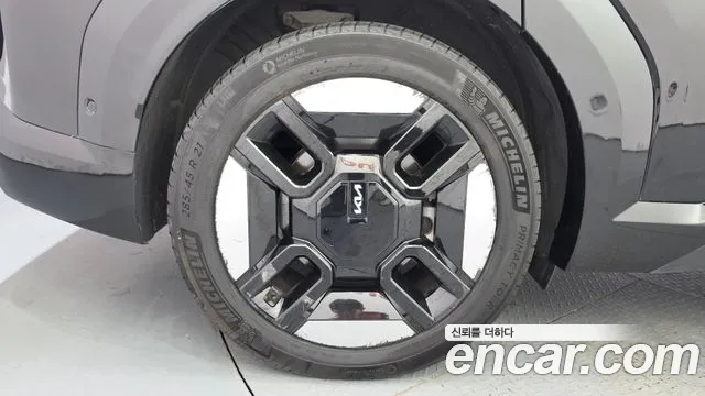 Kia EV9 — Фото автомобиля 5