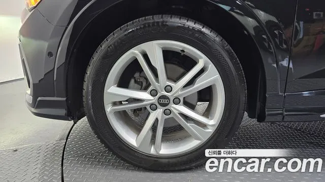 Audi Q3 35 TDI Premium Sportback — Фото автомобиля 4
